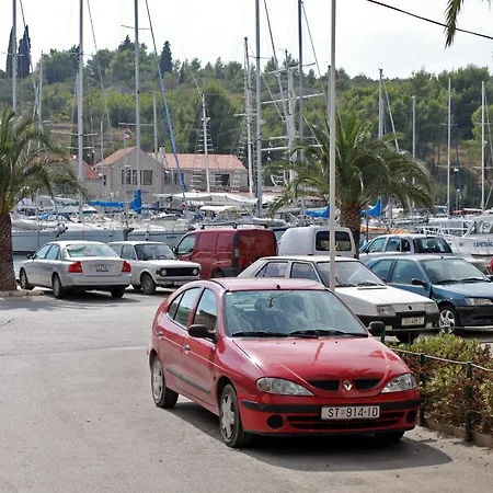 By The Sea Milna, Brac - 5677 Apartment